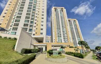 Imagem: O apartamento possui 4 Dormitórios, 2 Banheiros, 2 Vagas na