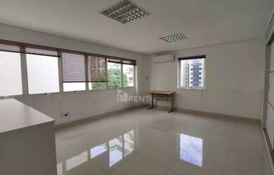 Imagem: O depósito possui 1 Vaga na garagem, 60m² de Área e está