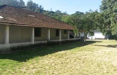 Imagem: O terreno possui 2.100m² de Área e está localizado em Guaratiba