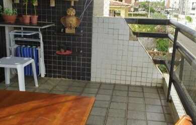 Imagem: O apartamento possui 3 Dormitórios, 1 Banheiro, 2 Vagas na