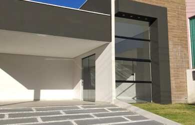 Imagem: A casa em condomínio possui 3 Dormitórios, 4 Banheiros, 4