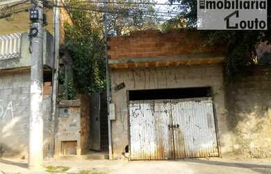 Imagem: A casa possui 2 Dormitórios, 2 Banheiros, 80m² de Área e