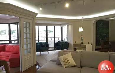 Imagem: O apartamento possui 4 Dormitórios, 3 Banheiros, 3 Vagas na