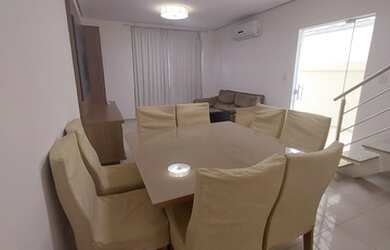 Imagem: A casa em condomínio possui 3 Dormitórios, 2 Banheiros e 2