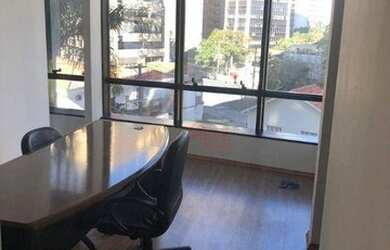 Imagem: O depósito possui 3 Vagas na garagem e 60m² de Área e está