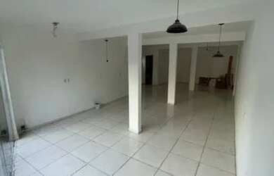 Imagem: O depósito possui 90m² de Área e está localizado em Campo