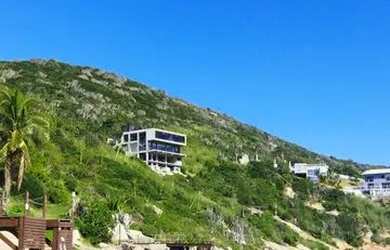 Imagem: A casa possui 5 Dormitórios, 5 Banheiros, 400m² de Área e