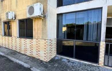 Imagem: O apartamento possui 3 Dormitórios, 1 Banheiro, 1 Vaga na garagem