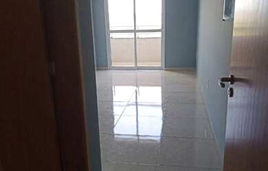 Imagem: O apartamento possui 2 Dormitórios, 1 Banheiro, 2 Vagas na