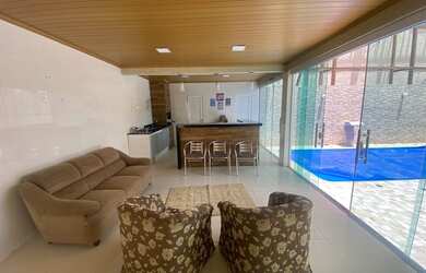 Imagem: A casa em condomínio possui 3 Dormitórios, 3 Banheiros, 4