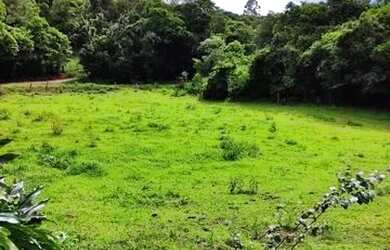 Imagem: O terreno possui 25.000m² de Área e está localizado em Área