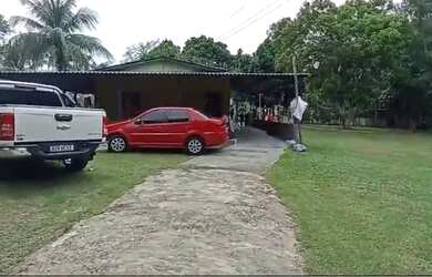 Imagem: A chácara possui 5000m² de Área e Varanda e está localizado