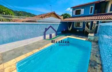 Imagem: A casa possui 3 Dormitórios, 2 Banheiros, 160m² de Área e