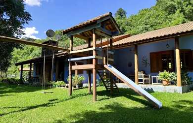 Imagem: Encantador sítio, com cascata e mata nativa na Serra Gaúcha