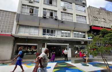 Imagem: O apartamento possui 2 Dormitórios, 2 Banheiros, 82m² de Área