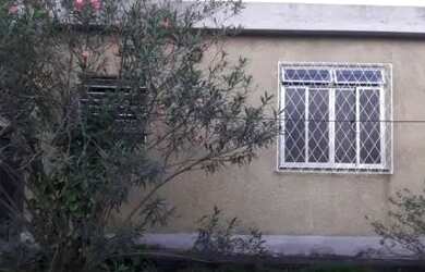 Imagem: A casa possui 1 Dormitório, 1 Banheiro, 45m² de Área e está