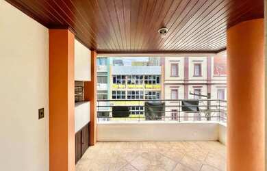 Imagem 4: Apartamento Amplo de 3 Dormitórios no Coração da Cidade