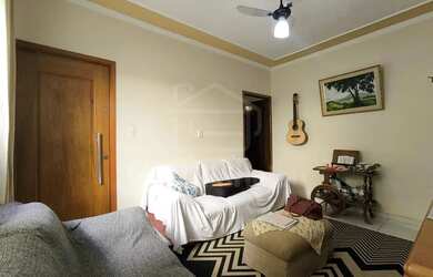 Imagem: A casa possui 2 Dormitórios, 2 Banheiros, 1 Vaga na garagem