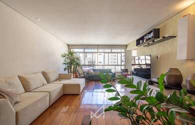 Imagem: O apartamento possui 4 Dormitórios, 5 Banheiros, 3 Vagas na