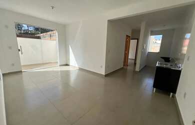 Imagem: A casa possui 2 Dormitórios, 1 Banheiro, 1 Vaga na garagem