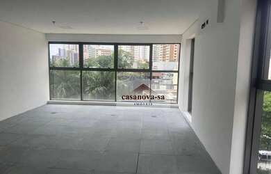 Imagem: O depósito possui 1 Vaga na garagem, 42m² de Área e está