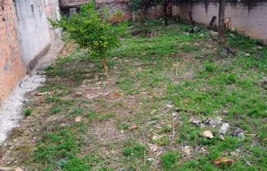 Imagem: O terreno possui 294m² de Área e está localizado em Vila