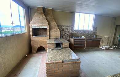 Imagem: A casa possui 4 Dormitórios, 3 Banheiros, 3 Vagas na garagem