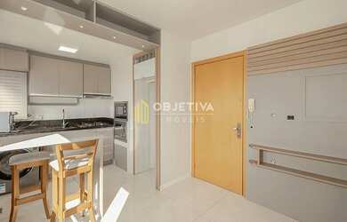 Imagem: O apartamento possui 1 Dormitório, 1 Banheiro, 1 Vaga na garagem