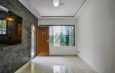 Imagem: A casa possui 3 Dormitórios, 3 Banheiros, 1 Vaga na garagem