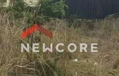 Imagem: O terreno possui 364m² de Área, Imóvel novo, Piscina e está