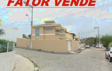 Imagem: A casa em condomínio possui 4 Dormitórios, 3 Banheiros, 2