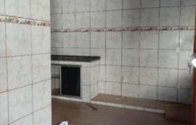 Imagem 4: Casa pequena com piscina na praia de muriqui