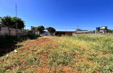 Imagem: O terreno possui 600m² de Área e está localizado em Vila