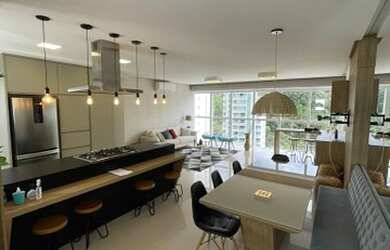 Imagem: O apartamento possui 4 Dormitórios, 5 Banheiros, 2 Vagas na