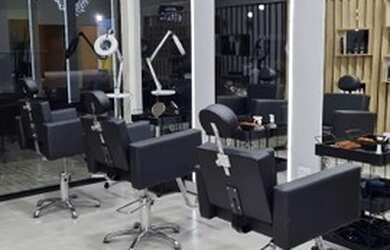 Imagem: O depósito possui 5 Vagas na garagem, 56m² de Área e está