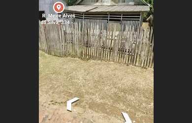 Imagem: A casa possui 2 Dormitórios, 1 Banheiro, Churrasqueira, Varanda