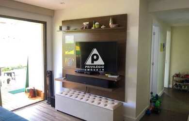 Imagem: O apartamento possui 3 Dormitórios, 2 Banheiros, 1 Vaga na