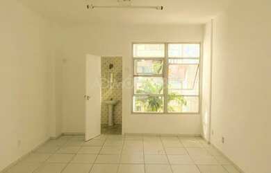 Imagem: O depósito possui 28m² de Área e está localizado em Funcionários