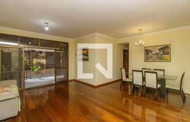 Imagem: O apartamento possui 3 Dormitórios, 2 Banheiros, 2 Vagas na