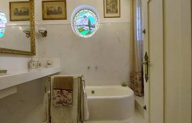 Imagem 8: Maravilhosa casa histórica a venda no Bairro Cosme Velho