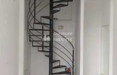 Imagem: O depósito possui 25m² de Área e está localizado em Portão