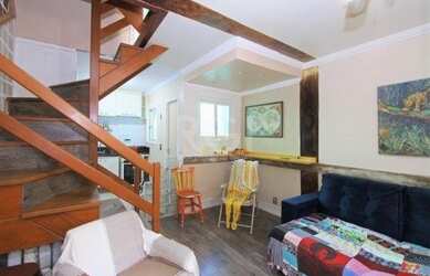 Imagem: A casa em condomínio possui 3 Dormitórios, 2 Banheiros, 1