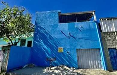 Imagem: A casa possui 2 Dormitórios, 3 Banheiros, 2 Vagas na garagem