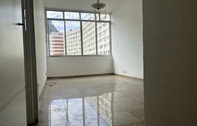 Imagem: O apartamento possui 2 Dormitórios, 2 Banheiros, 80m² de Área