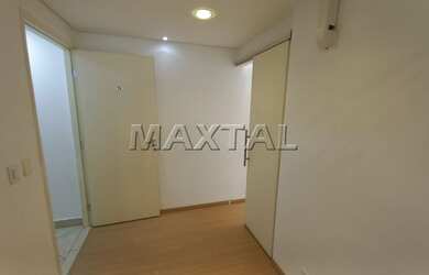 Imagem: O depósito possui 1 Vaga na garagem, 42m² de Área e está