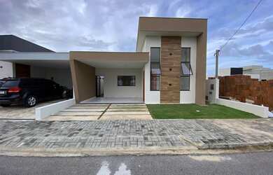 Imagem: A casa em condomínio possui 3 Dormitórios, 3 Banheiros, 2