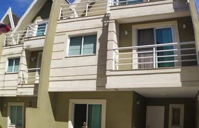 Imagem: A casa em condomínio possui 2 Dormitórios, 4 Banheiros, 3