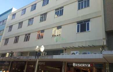 Imagem: O apartamento possui 3 Dormitórios, 2 Banheiros e 74m² de