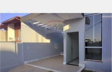 Imagem: A casa possui 3 Dormitórios, 2 Banheiros e 80m² de Área e