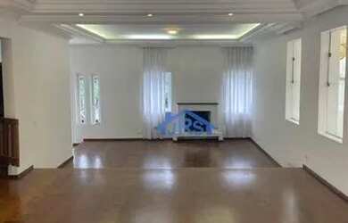 Imagem: A casa em condomínio possui 5 Dormitórios, 2 Banheiros, 4